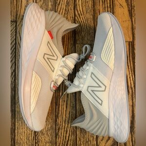 New Balance ‘Fresh Foam ROAV’ NEW - Size: 11